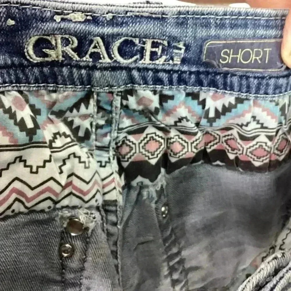 Grace in LA Jeans Womens 25 Blue Jean Short Shorts Embroidered Aztec Stretch - Picture 7 of 9